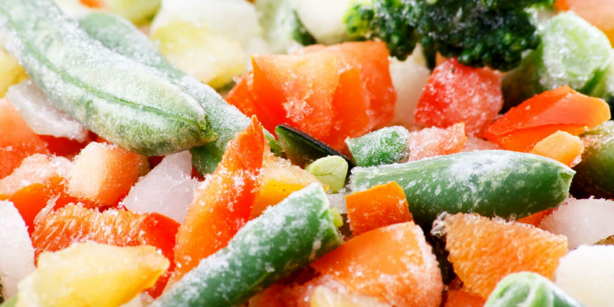 Fresh, frozen or canned foods, which to prefer? frozen, fresh, food processing, groceries, grocery store, canning, food and nutrition, processed food, food packaging, frozen food, food facts, fresh vegetables, canned food, food processing technology, fresh food, frozen foods