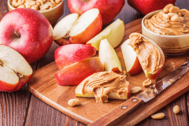 Apple slices with peanut butter Apple slices with peanut butter