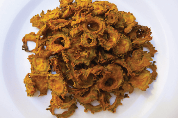 Low-calorie Karela Crispies Low-calorie Karela Crispies